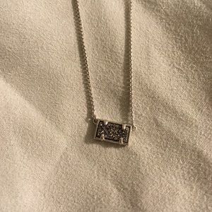 Kendra Scott necklace